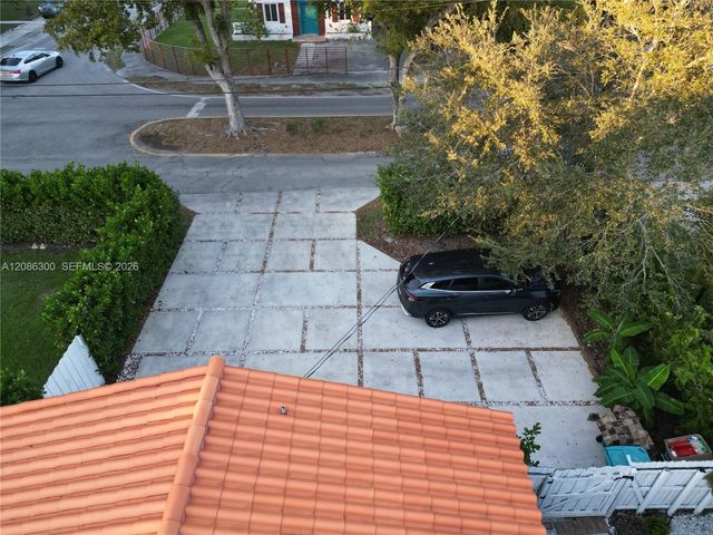 12015 NE 7th Avenue, Biscayne Park, FL 33161