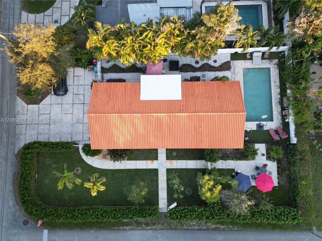 12015 NE 7th Avenue, Biscayne Park, FL 33161