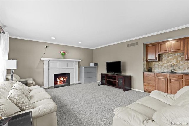 44808 Rivergate Drive, Clinton Charter Township, MI 48038