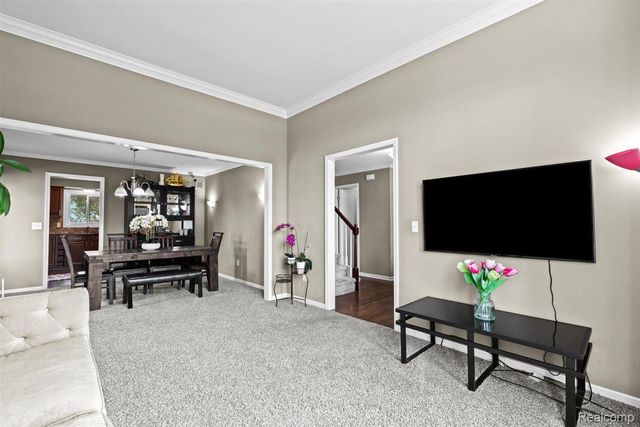 44808 Rivergate Drive, Clinton Charter Township, MI 48038