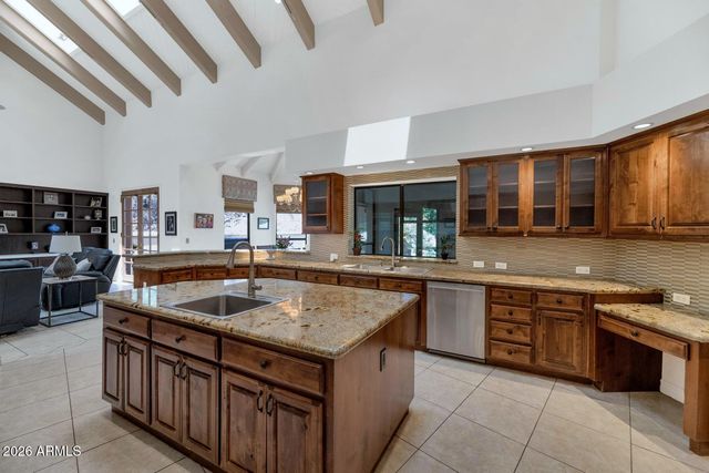14810 N 15TH Avenue, Phoenix, AZ 85023