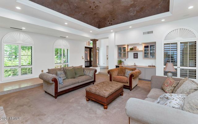 14810 N 15TH Avenue, Phoenix, AZ 85023