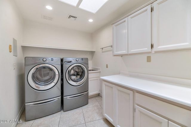 14810 N 15TH Avenue, Phoenix, AZ 85023