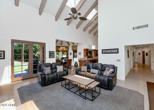 14810 N 15TH Avenue, Phoenix, AZ 85023