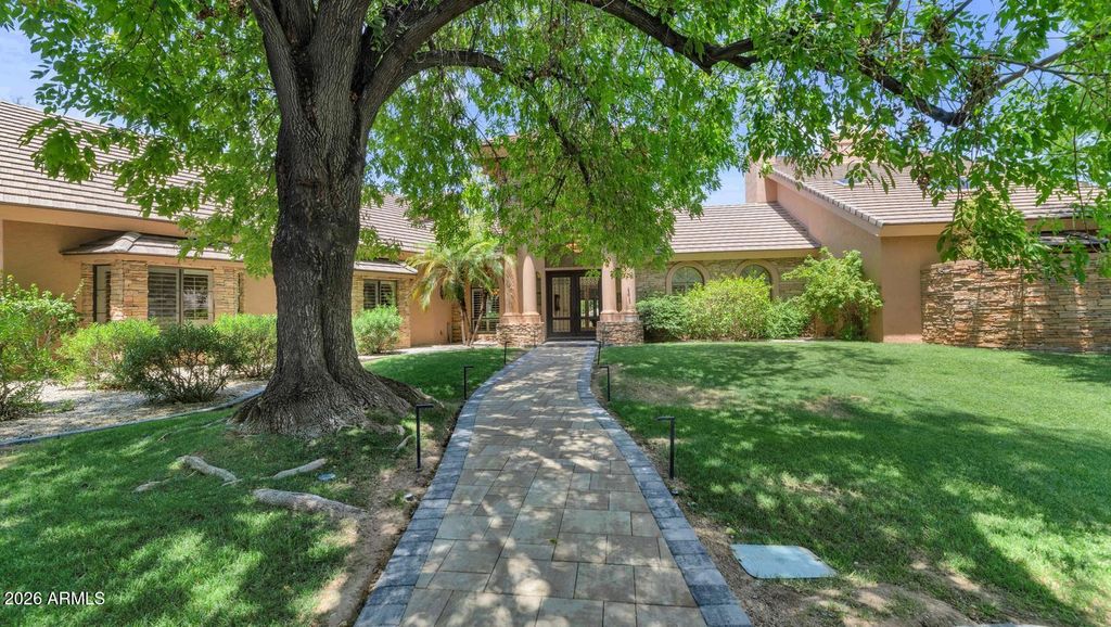 14810 N 15TH Avenue, Phoenix, AZ 85023 — exterior