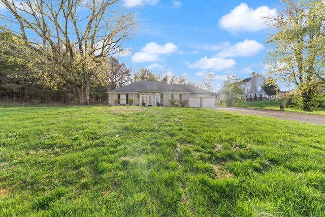 94 Woodside Drive, Somerset, KY 42503