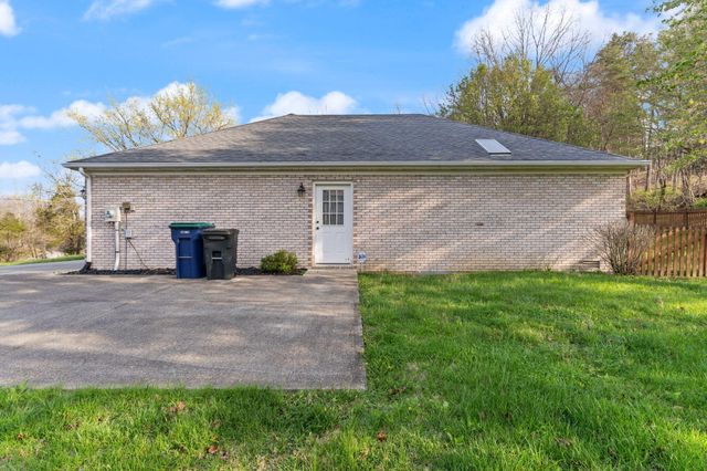 94 Woodside Drive, Somerset, KY 42503