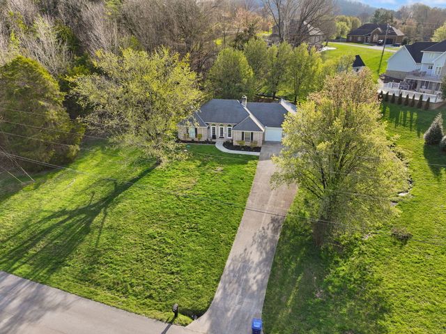 94 Woodside Drive, Somerset, KY 42503