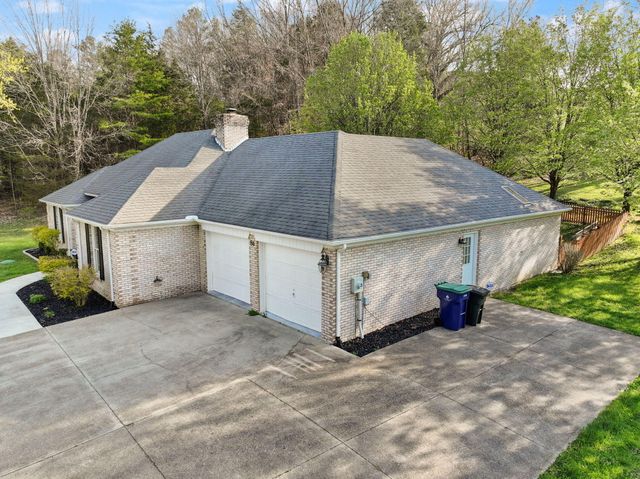 94 Woodside Drive, Somerset, KY 42503