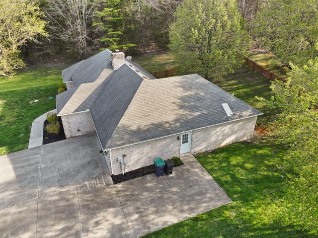 94 Woodside Drive, Somerset, KY 42503