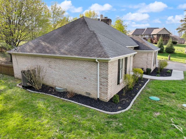 94 Woodside Drive, Somerset, KY 42503