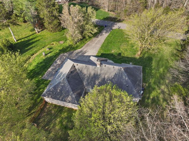 94 Woodside Drive, Somerset, KY 42503