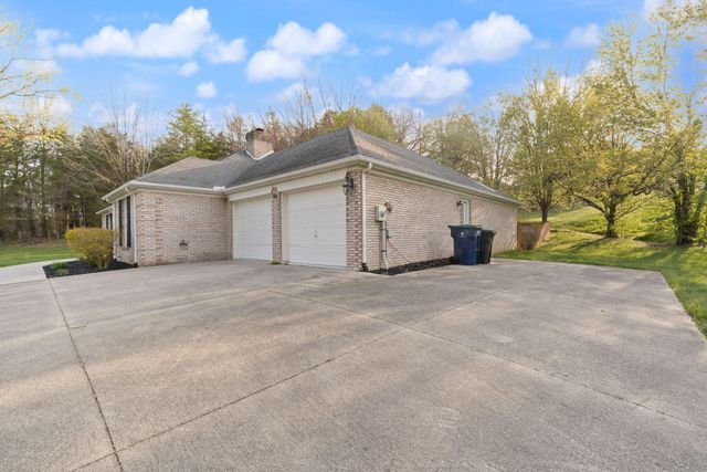 94 Woodside Drive, Somerset, KY 42503