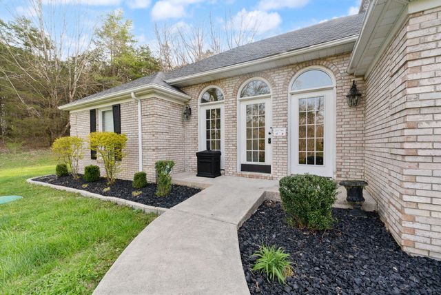 94 Woodside Drive, Somerset, KY 42503