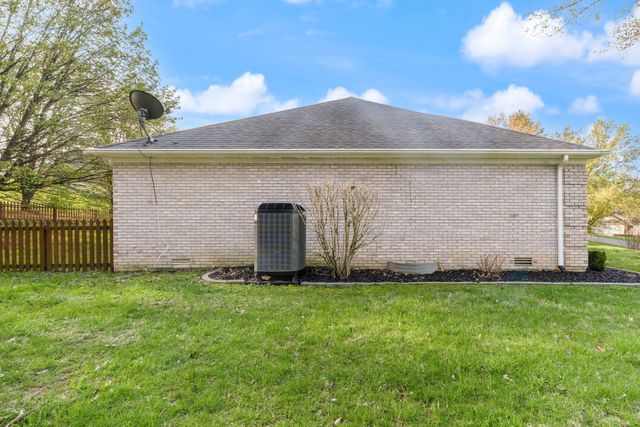 94 Woodside Drive, Somerset, KY 42503