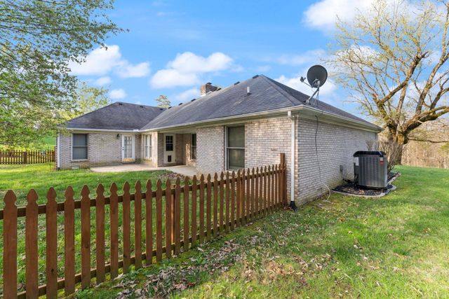 94 Woodside Drive, Somerset, KY 42503