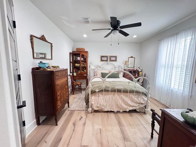 19 Cypress Creek Xing Road, Cabot, AR 72023