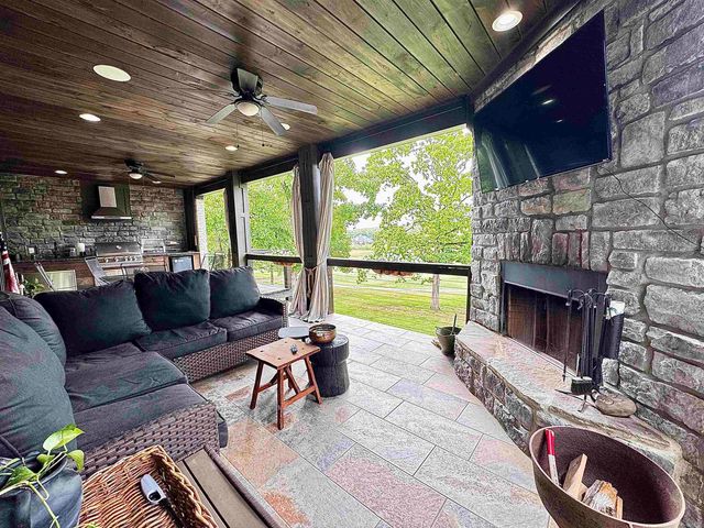 19 Cypress Creek Xing Road, Cabot, AR 72023