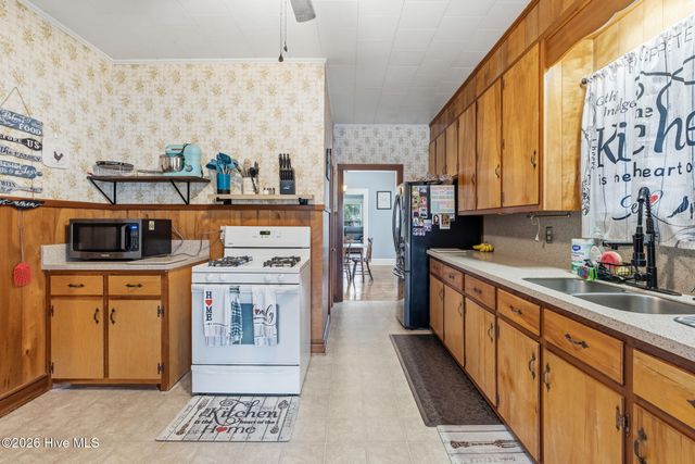 408 Boyette Street, Hamlet, NC 28345