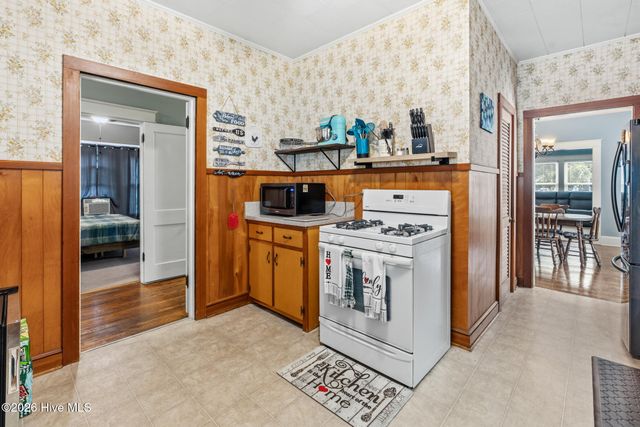 408 Boyette Street, Hamlet, NC 28345
