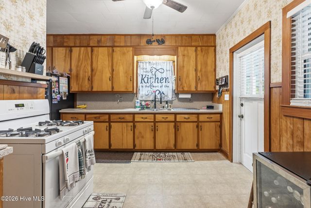 408 Boyette Street, Hamlet, NC 28345