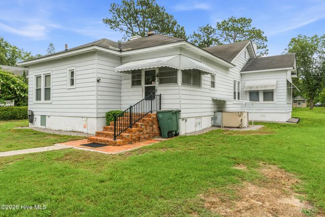 408 Boyette Street, Hamlet, NC 28345
