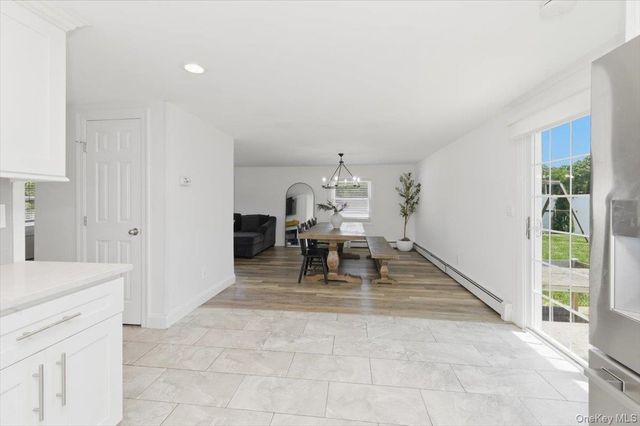 10 Rutgers Road, Farmingville, NY 11738