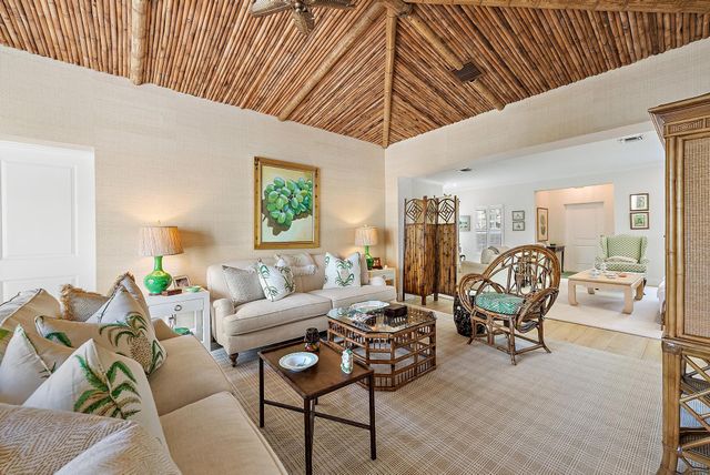 105 Evans Lane, Manalapan, FL 33462