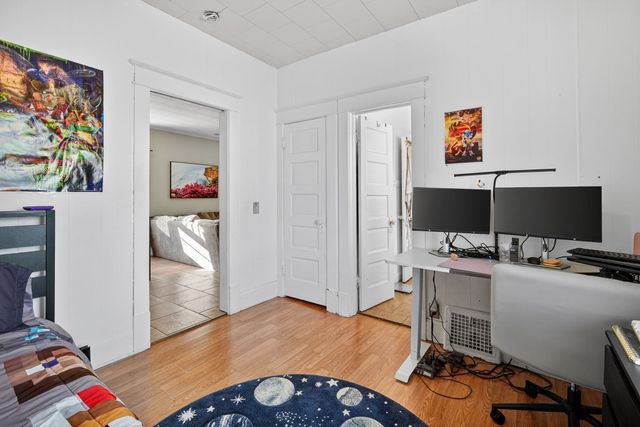 2515 Des Moines Street, Des Moines, IA 50317