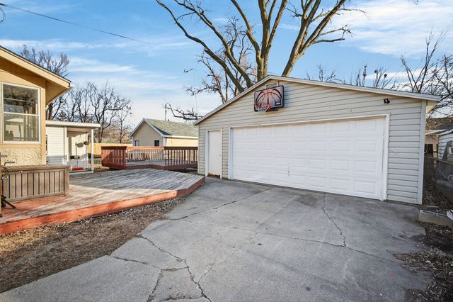 2515 Des Moines Street, Des Moines, IA 50317