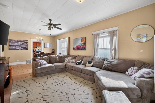 2515 Des Moines Street, Des Moines, IA 50317