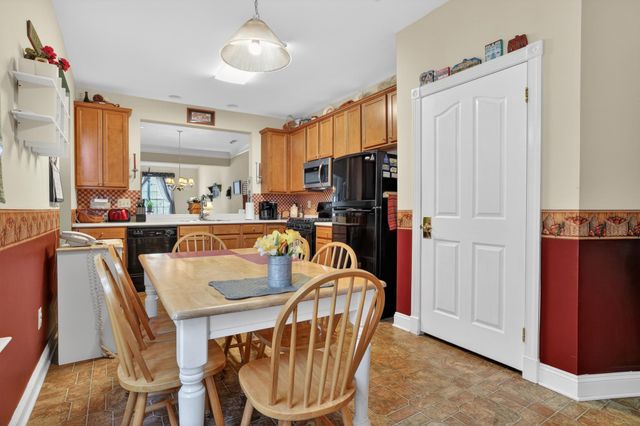 134 DEVONSHIRE WAY, Sellersville, PA 18960