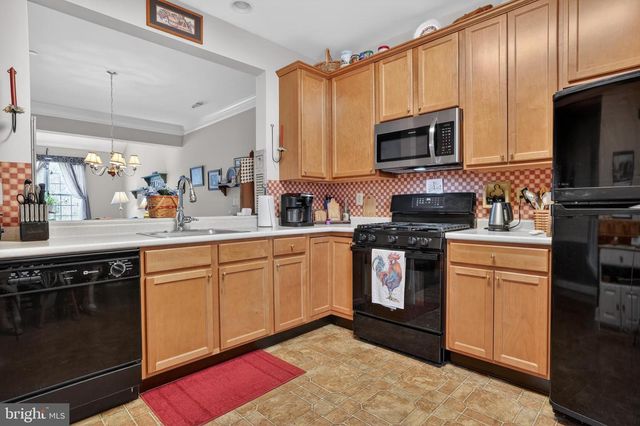 134 DEVONSHIRE WAY, Sellersville, PA 18960