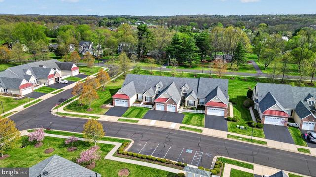 134 DEVONSHIRE WAY, Sellersville, PA 18960