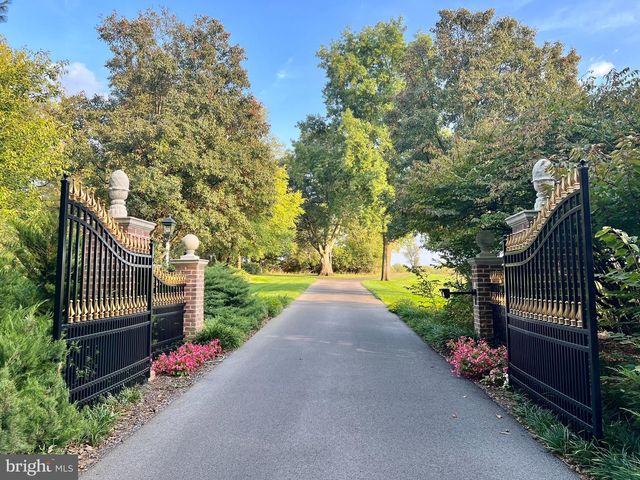 373 CRAIG RD, Greencastle, PA 17225