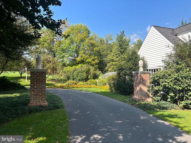 373 CRAIG RD, Greencastle, PA 17225