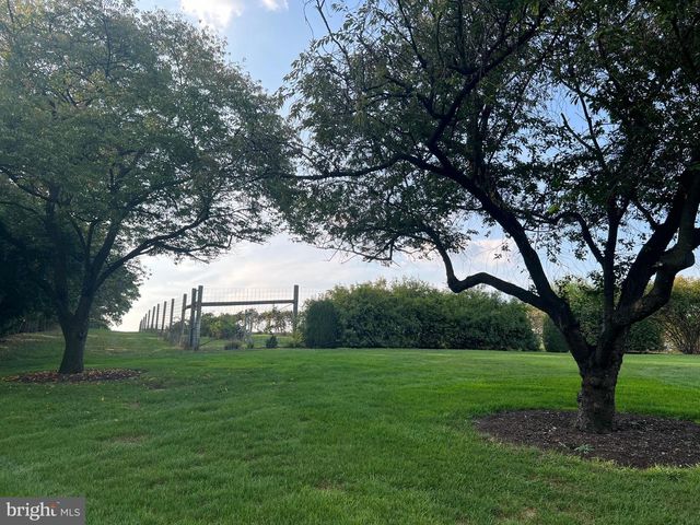 373 CRAIG RD, Greencastle, PA 17225