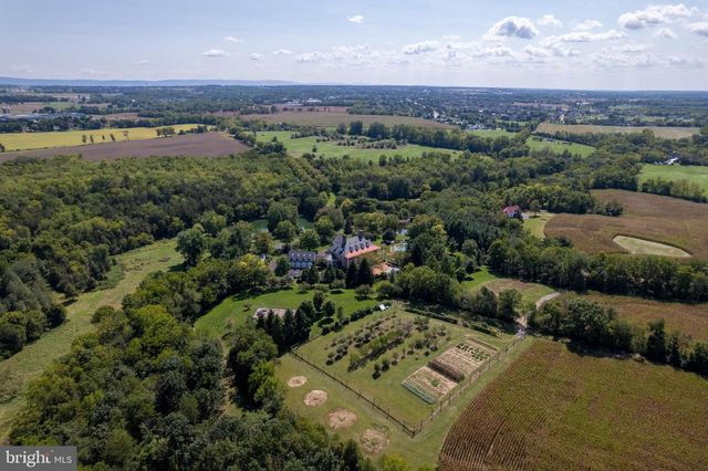 373 CRAIG RD, Greencastle, PA 17225