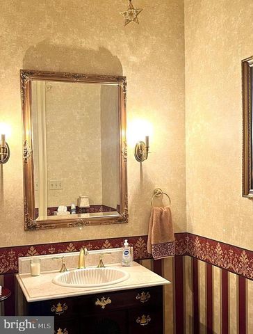 373 CRAIG RD, Greencastle, PA 17225