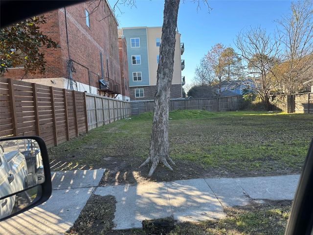 2805 Houston Avenue, Houston, TX 77009
