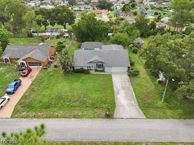 115 Robert AVE, Lehigh Acres, FL 33936