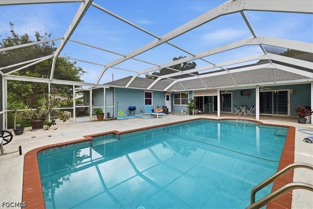 115 Robert AVE, Lehigh Acres, FL 33936