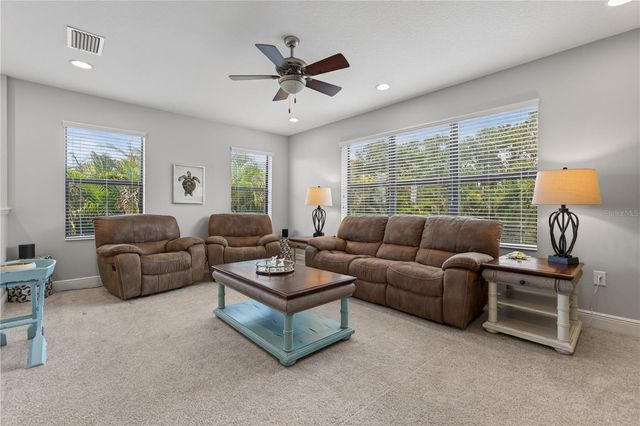 8276 LARKSPUR CIRCLE, Sarasota, FL 34241