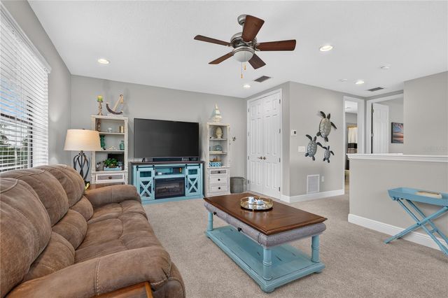 8276 LARKSPUR CIRCLE, Sarasota, FL 34241