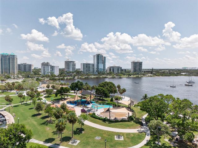 8276 LARKSPUR CIRCLE, Sarasota, FL 34241