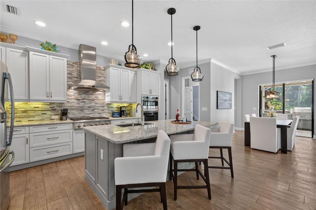 8276 LARKSPUR CIRCLE, Sarasota, FL 34241