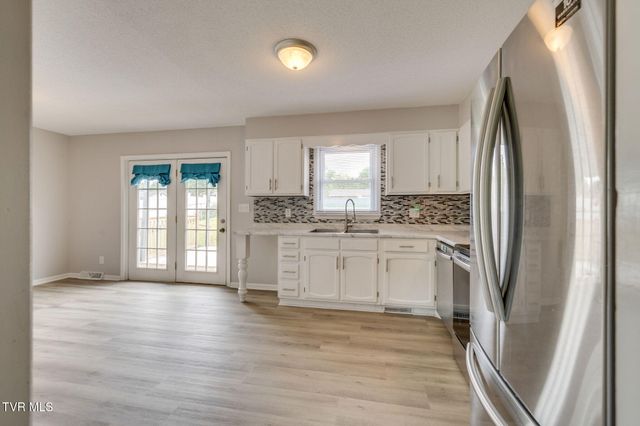 421 Mount Area Drive, Bristol, TN 37620