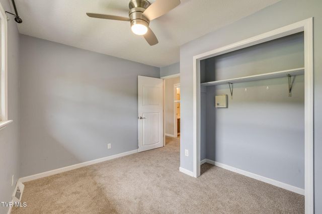 421 Mount Area Drive, Bristol, TN 37620