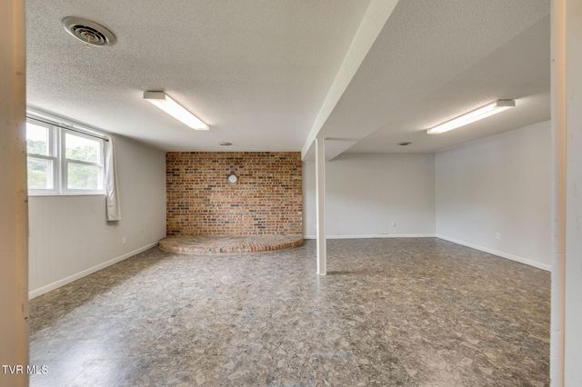421 Mount Area Drive, Bristol, TN 37620