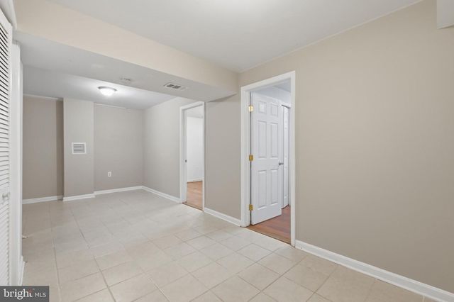 2240 SANIBEL DR, Reston, VA 20191